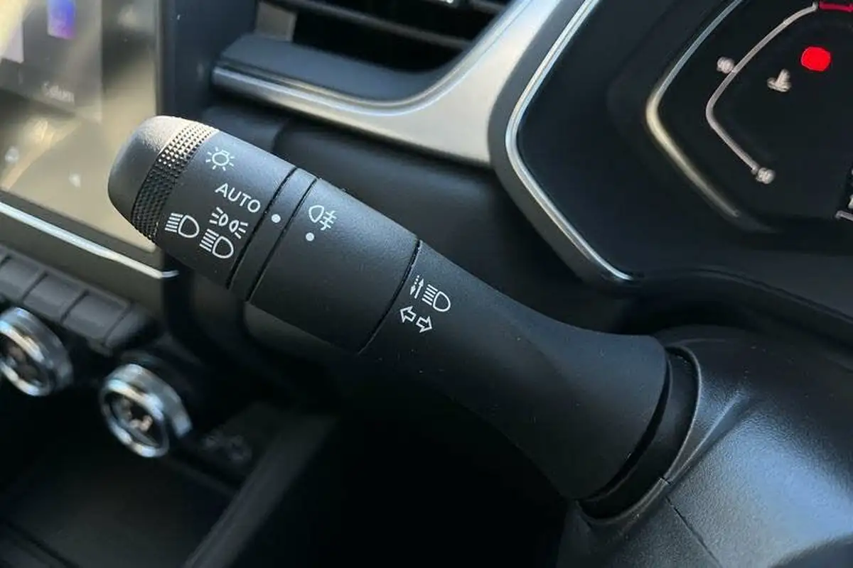 2022-renault-captur-10-tce-techno-big-13