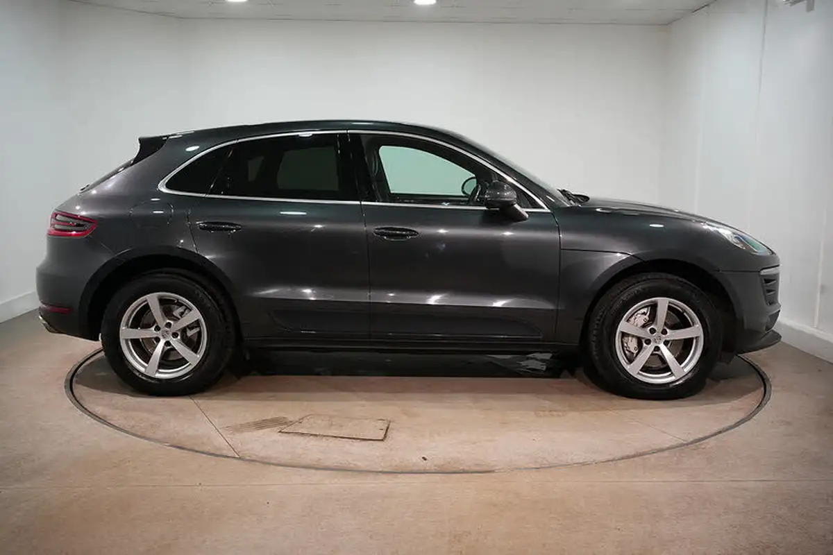 2016-porsche-macan-30td-s-big-4