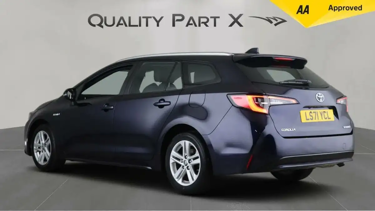 2021-toyota-corolla-18-vvt-i-icon-spare-wheel-touring-sports-5d-big-4