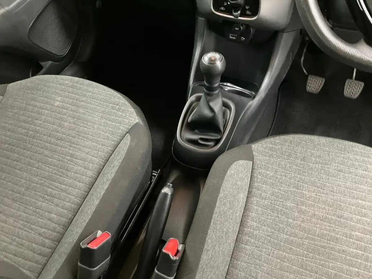2017-citroen-c1-12-puretech-furio-big-16