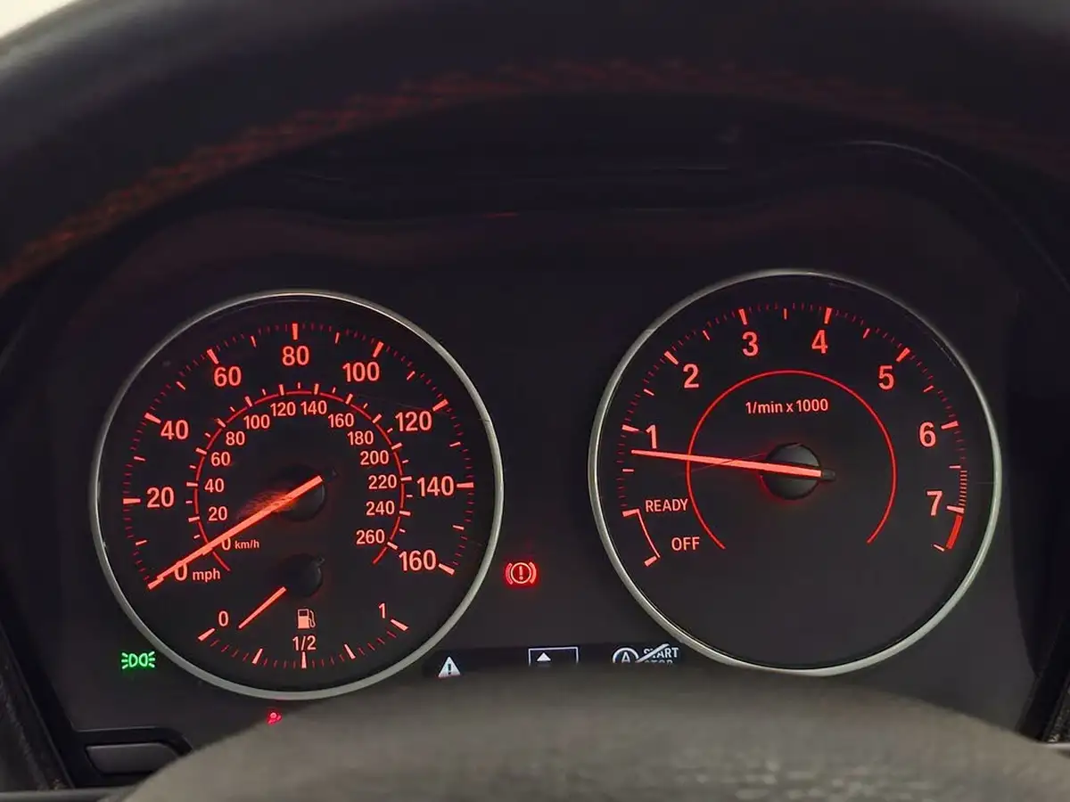 2014-bmw-1-series-16-116i-sport-ss-3d-big-41