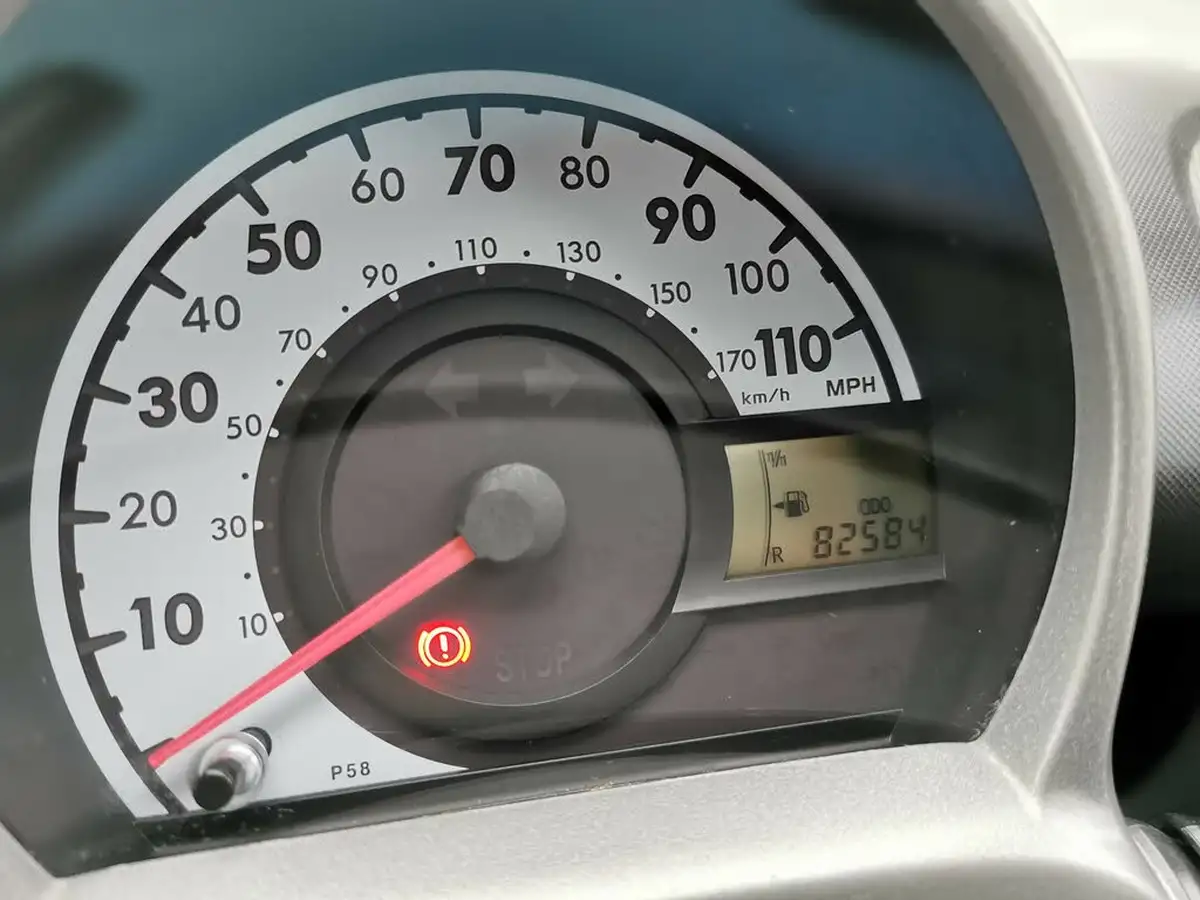 2012-toyota-aygo-10-aygo-ice-vvt-i-5d-big-12