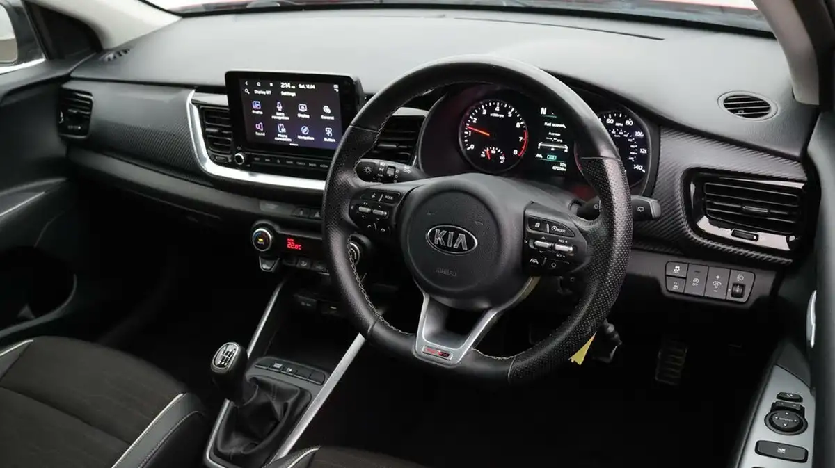 2021-kia-stonic-10-t-gdi-gt-line-big-9