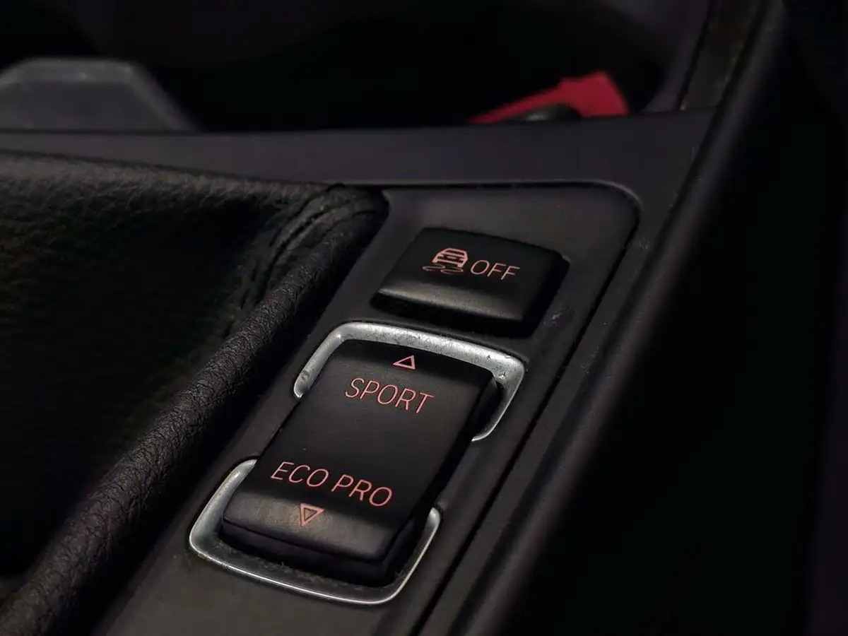 2014-bmw-1-series-16-116i-sport-ss-3d-big-65
