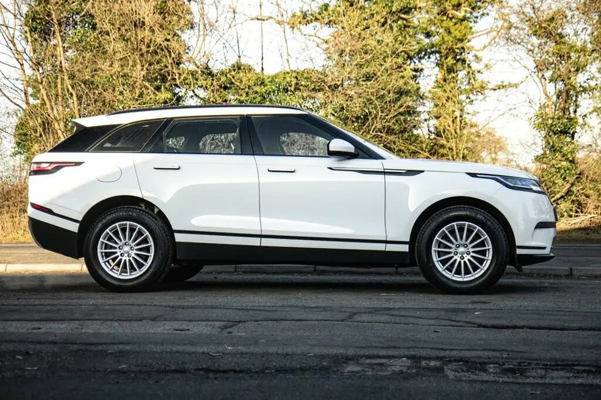 2020-land-rover-range-rover-velar-20-p250-no-trim-big-3