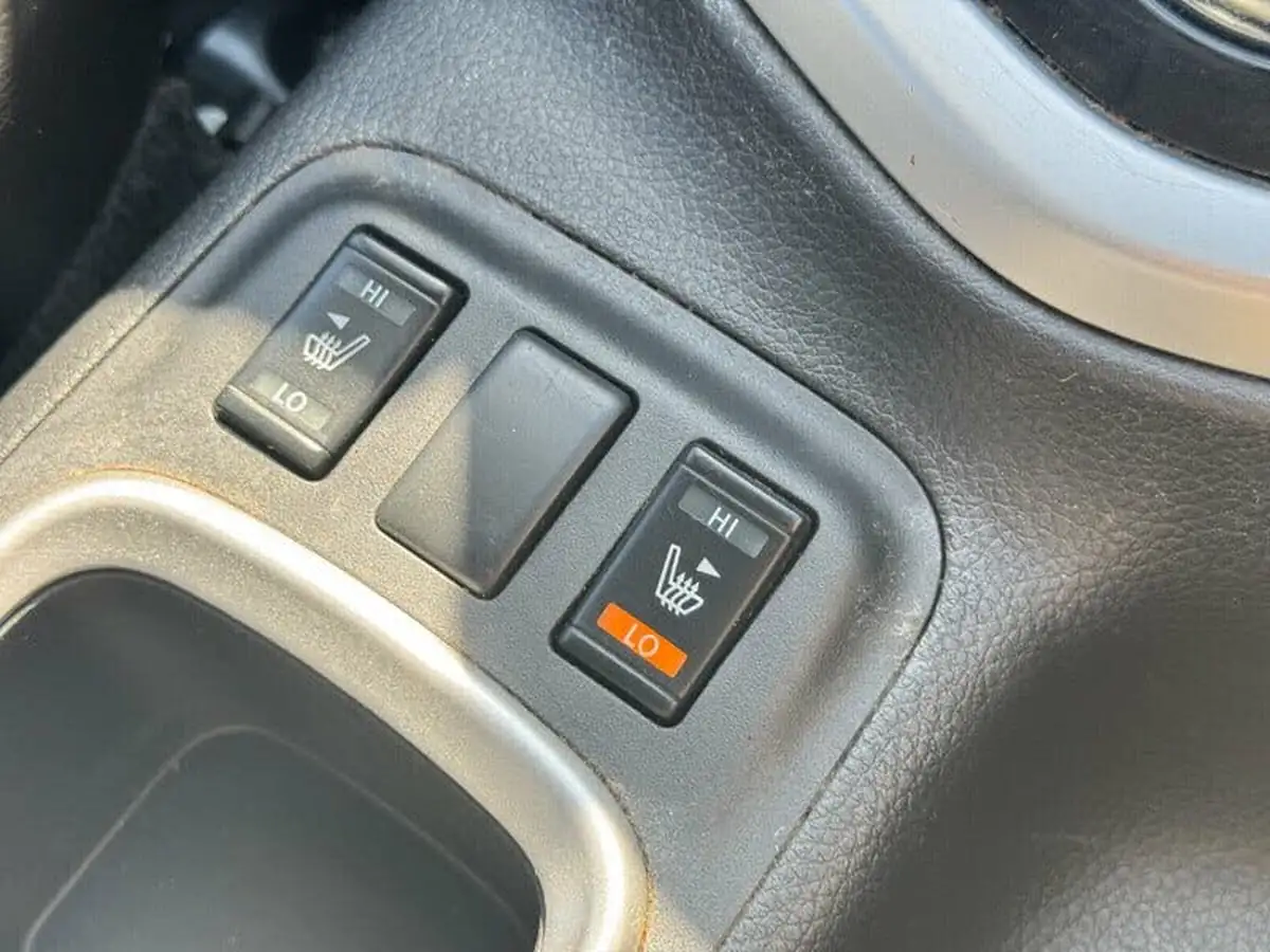 2021-nissan-navara-23dci-tt-n-guard-8-navileathersunroof-auto-big-25