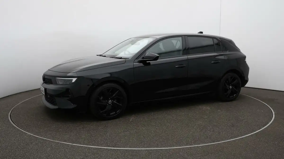 2023-vauxhall-astra-12-turbo-gs-hatchback-big-58