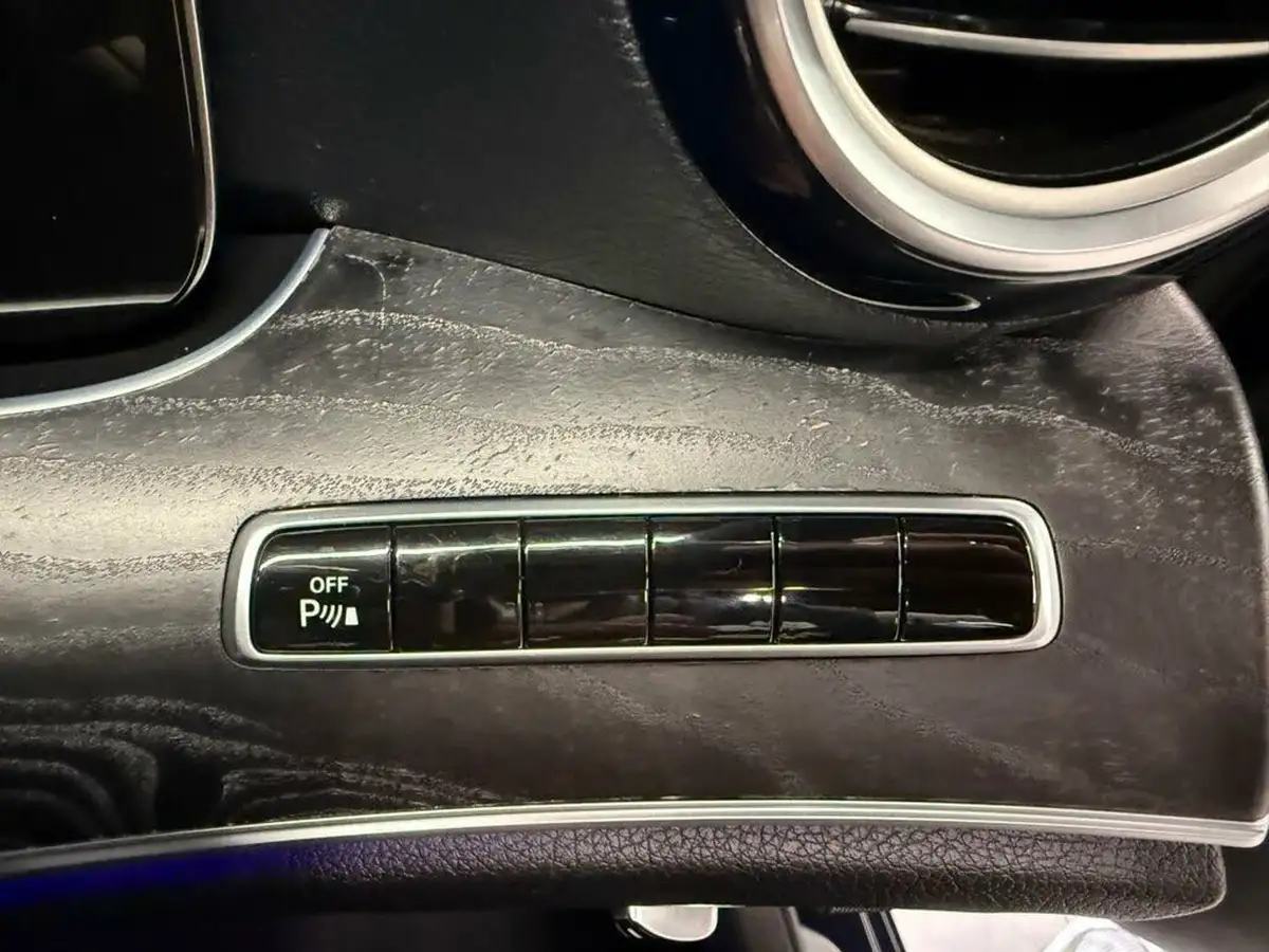 2017-mercedes-benz-e-class-30d-e350d-amg-line-ss-saloon-4d-big-33