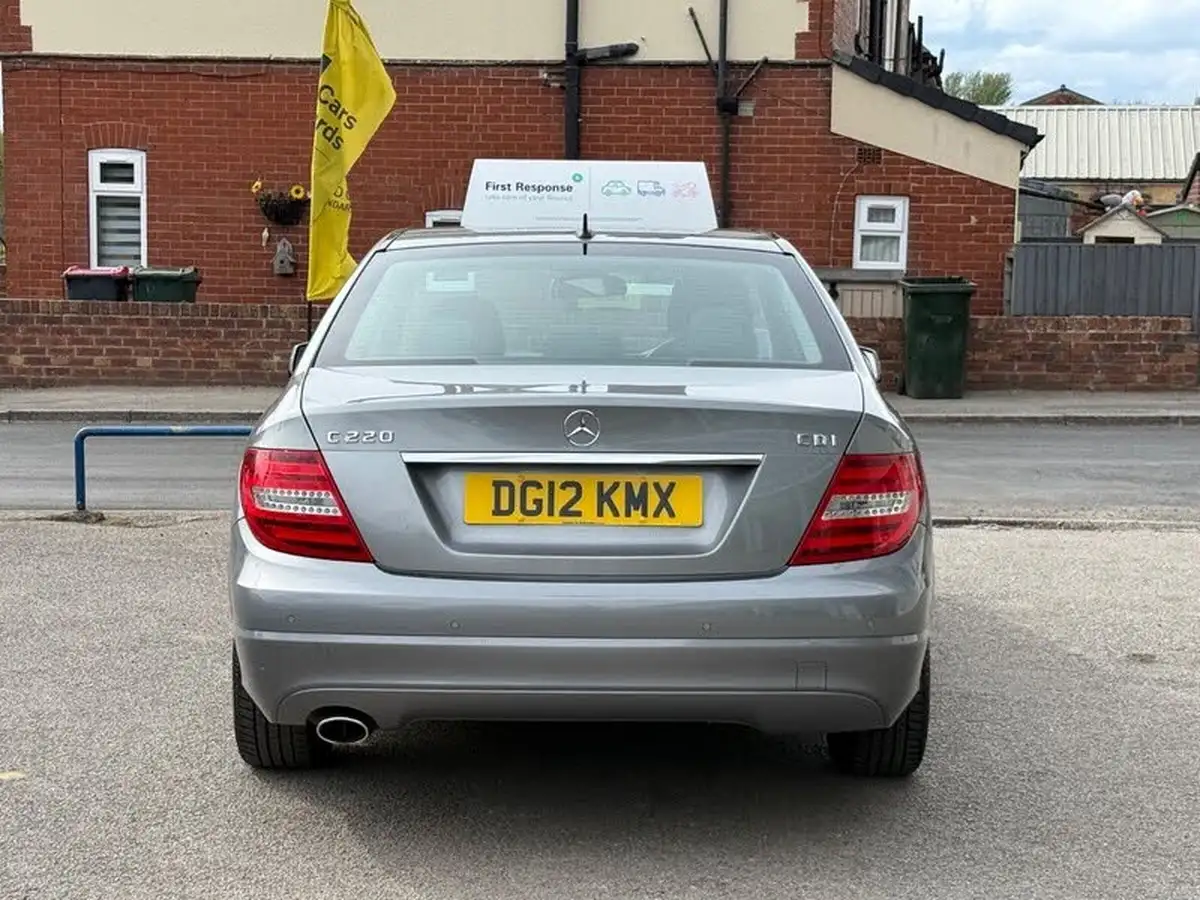 2012-mercedes-benz-c-class-21td-c220-cdi-se-saloon-4d-big-3