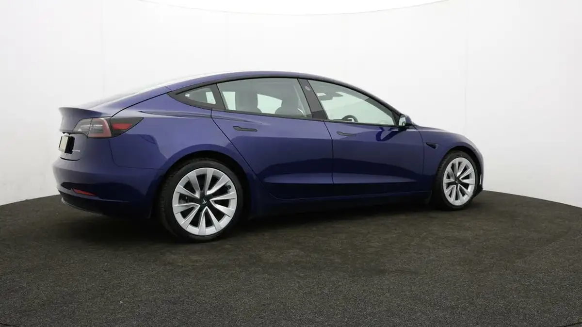 2021-tesla-model-3-e-long-range-4x4-big-28