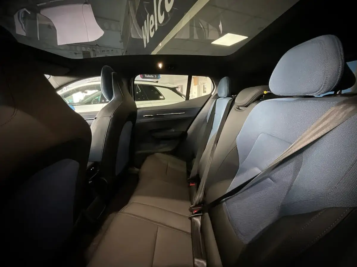 2024-volvo-ex30-e-twin-ultra-big-14
