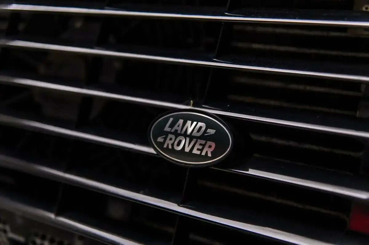 2015-land-rover-90-defender-22td-xs-hard-top-big-32