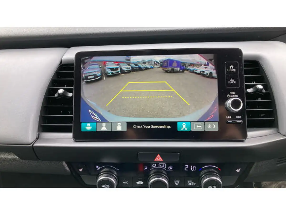 2023-honda-jazz-15-i-mmd-advance-sport-big-25