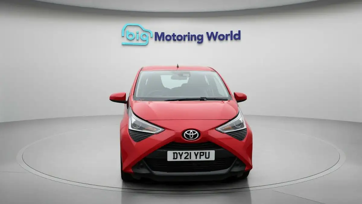 2021-toyota-aygo-10-vvt-i-x-play-tss-x-shift-big-2