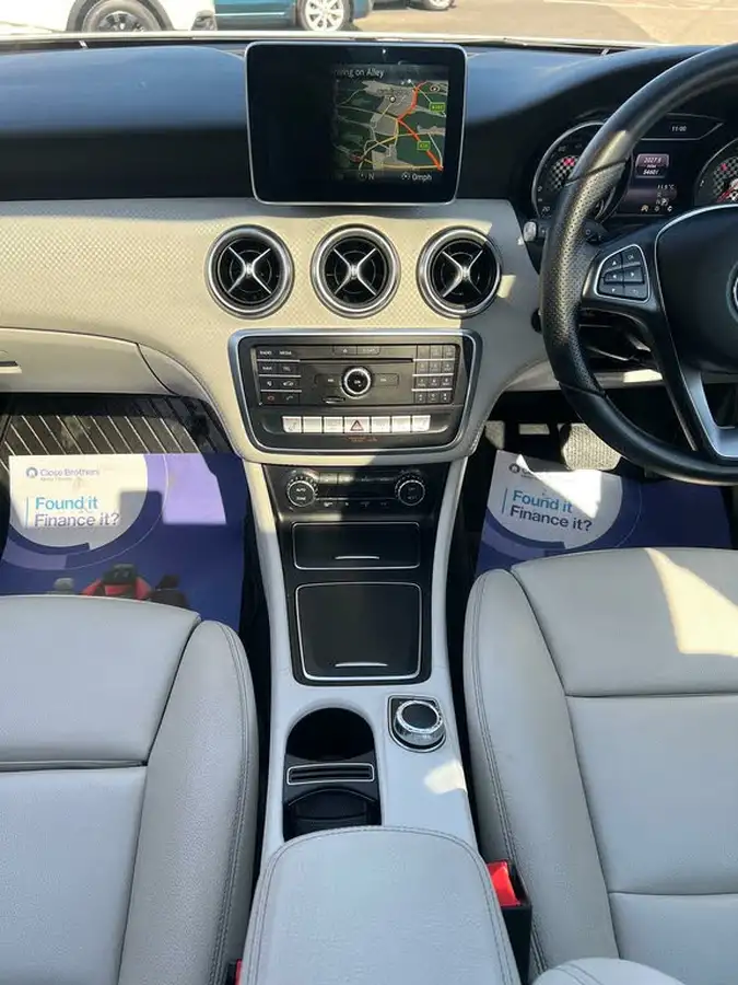 2016-mercedes-benz-a-class-15d-a180d-sport-premium-plusss-7g-dct-big-41