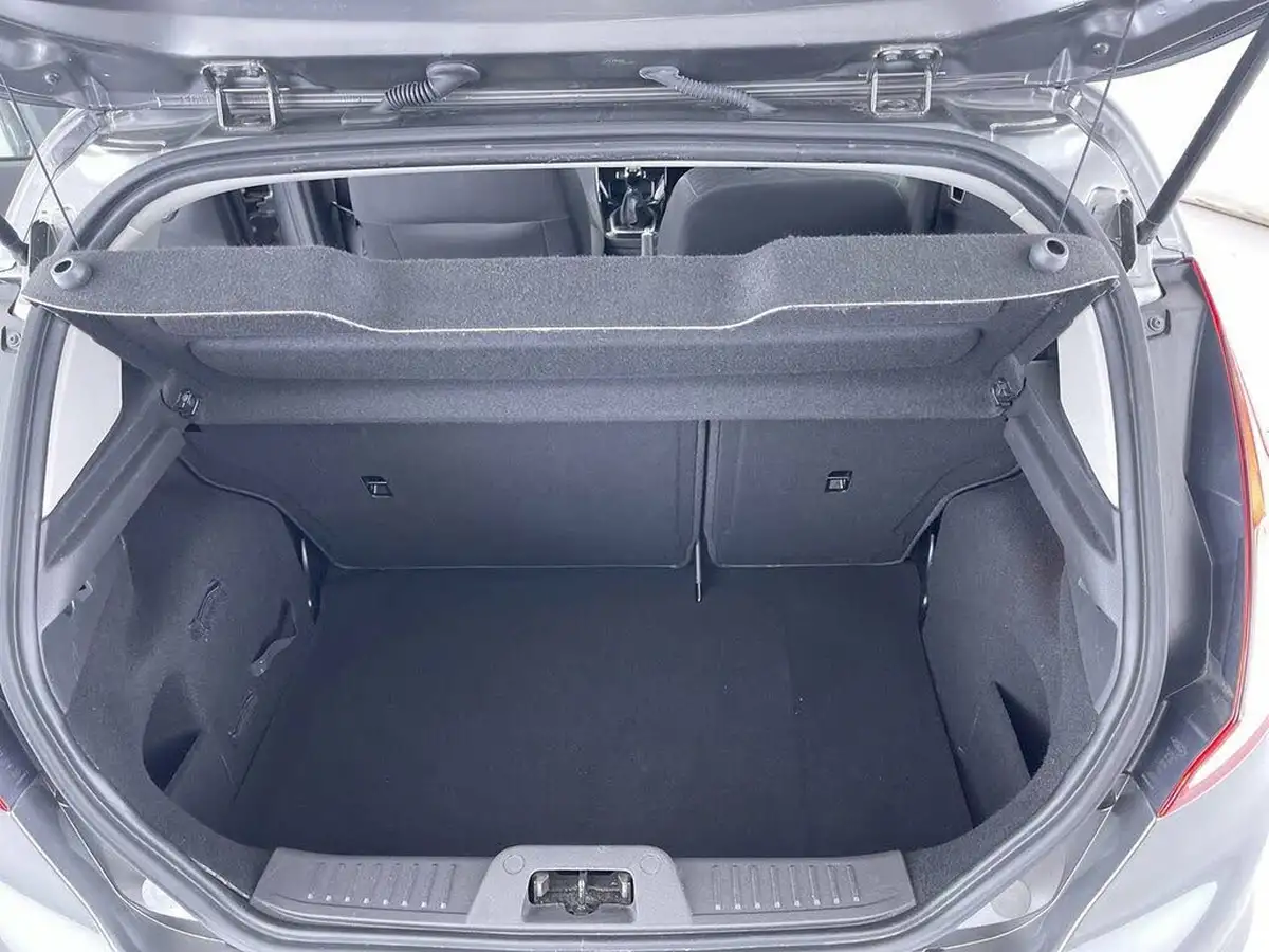 2016-ford-fiesta-10t-zetec-100ps-ecoboost-ss-5d-big-9