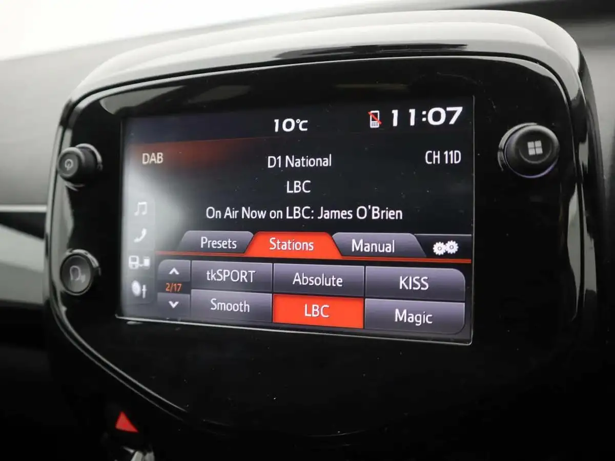 2021-peugeot-108-10-collection-hatchback-big-11