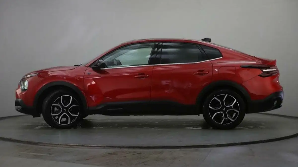 2023-citroen-c4-x-e-shine-plus-big-13