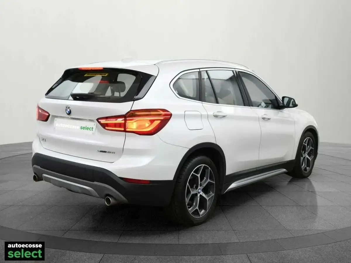2018-bmw-x1-20-sdrive-20i-xline-ss-big-3