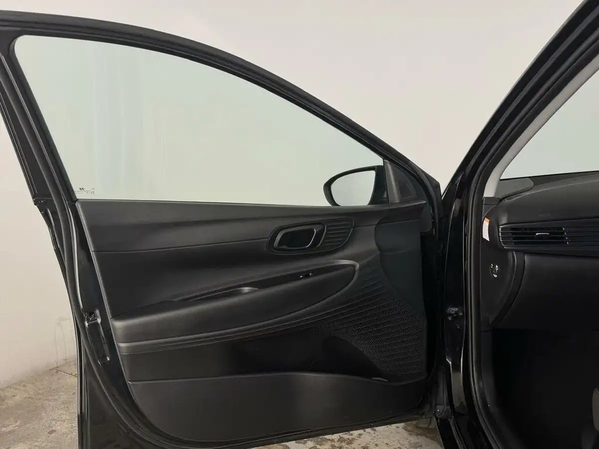 2022-hyundai-i20-10-t-gdi-se-connect-eclutch-imt-big-8