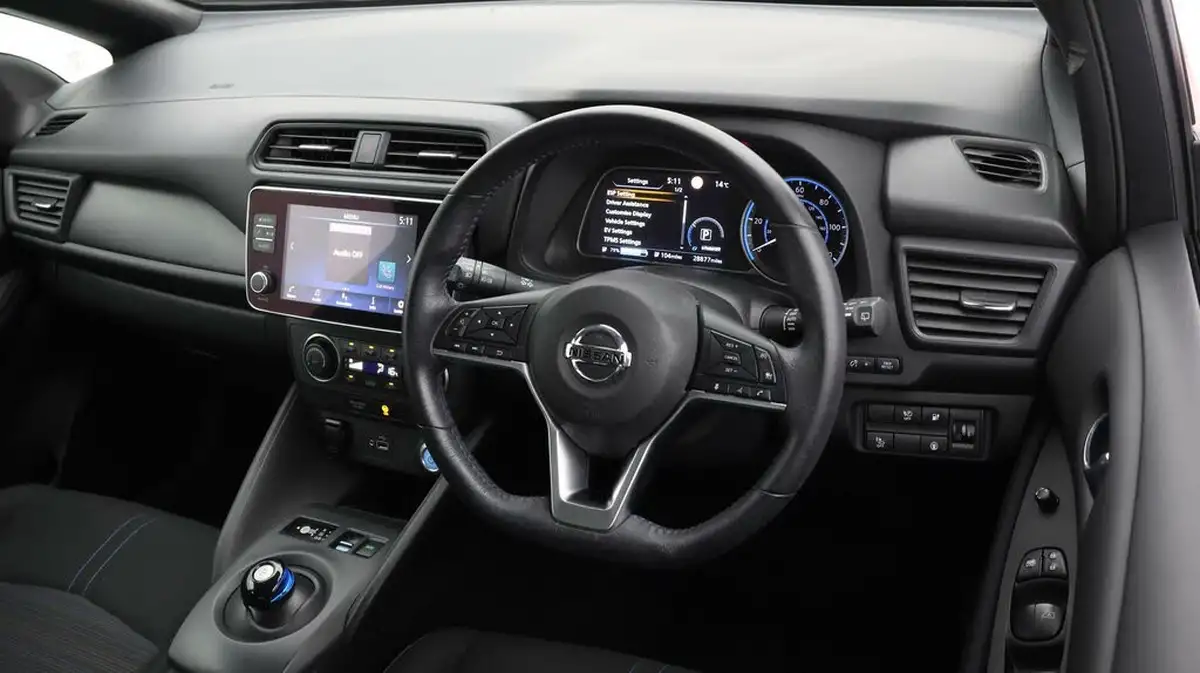2022-nissan-leaf-e-acenta-big-8