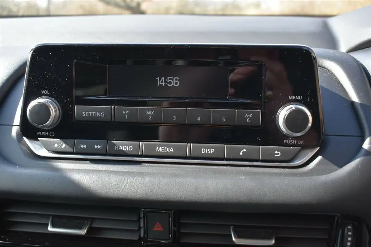 2021-nissan-qashqai-13-dig-t-visia-big-31