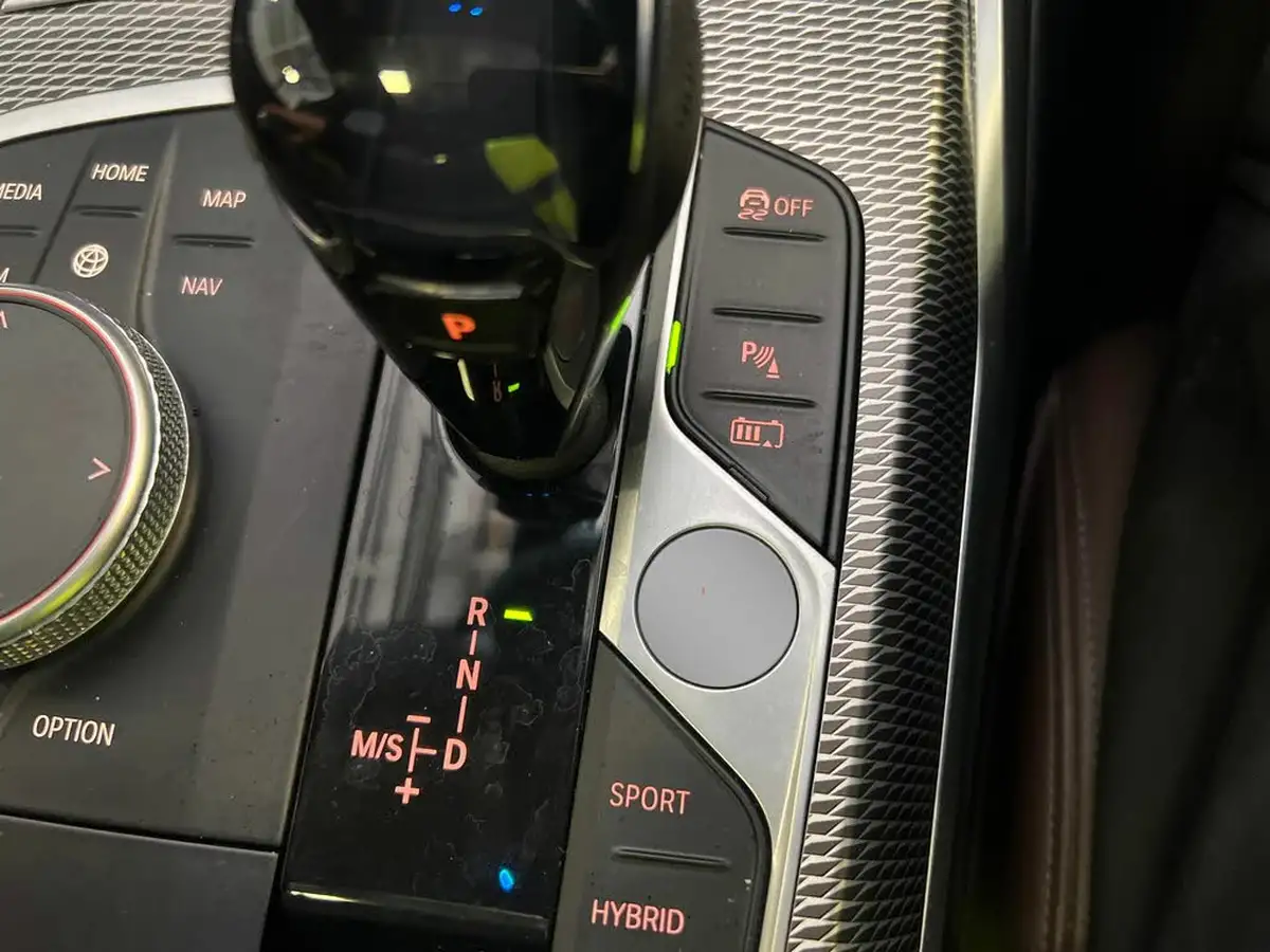 2020-bmw-3-series-20-330e-m-sport-saloon-4d-big-24