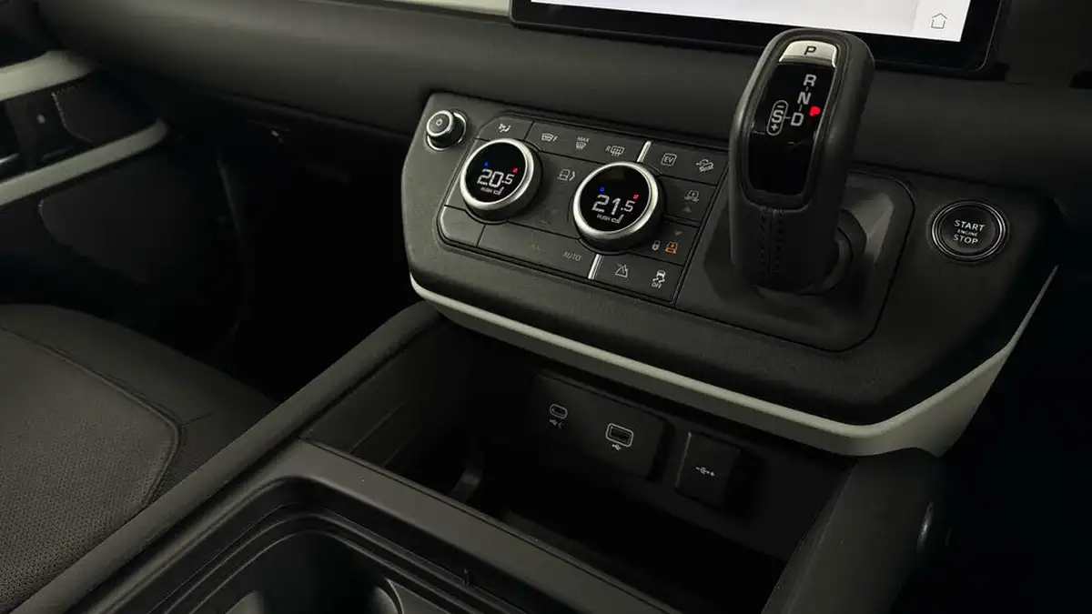 2022-land-rover-110-defender-20-p400e-x-dynamic-s-big-22