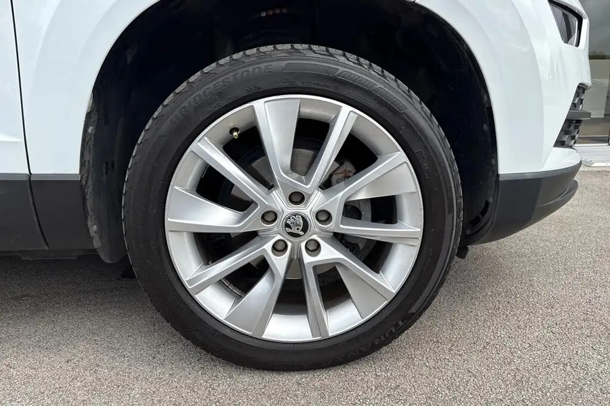 2020-skoda-karoq-15-tsi-se-l-big-21
