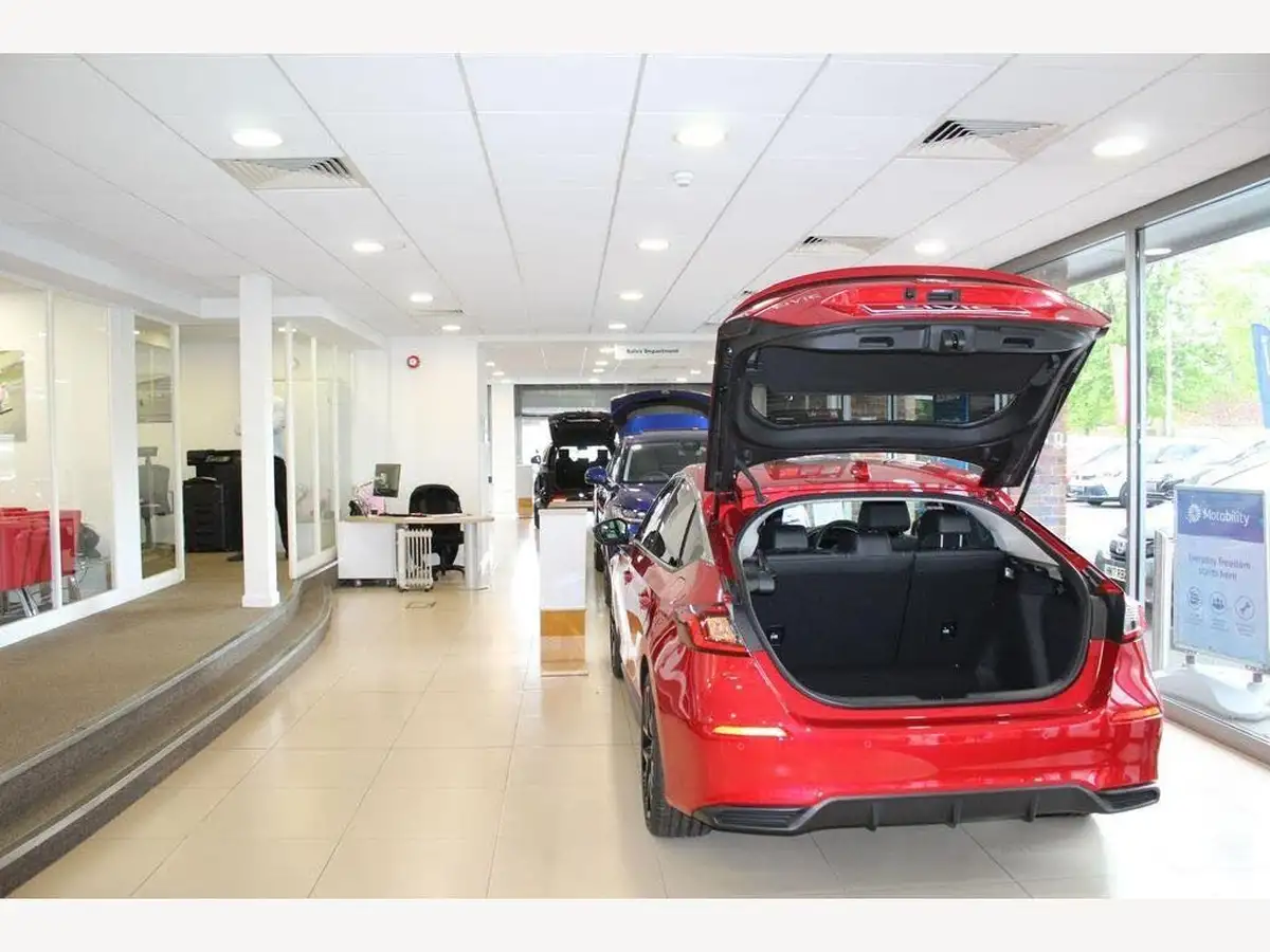 2023-honda-jazz-15-i-mmd-se-big-38