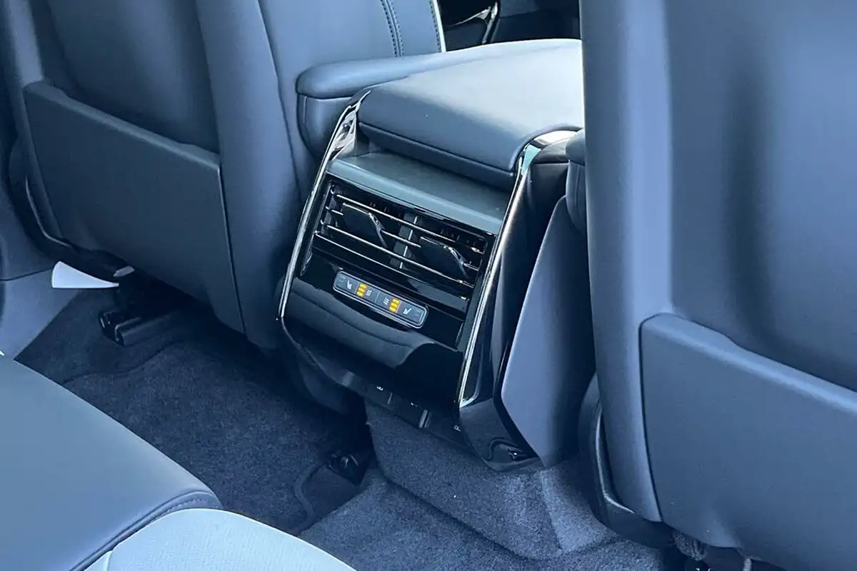 2025-land-rover-range-rover-sport-30-d300-dynamic-se-big-38