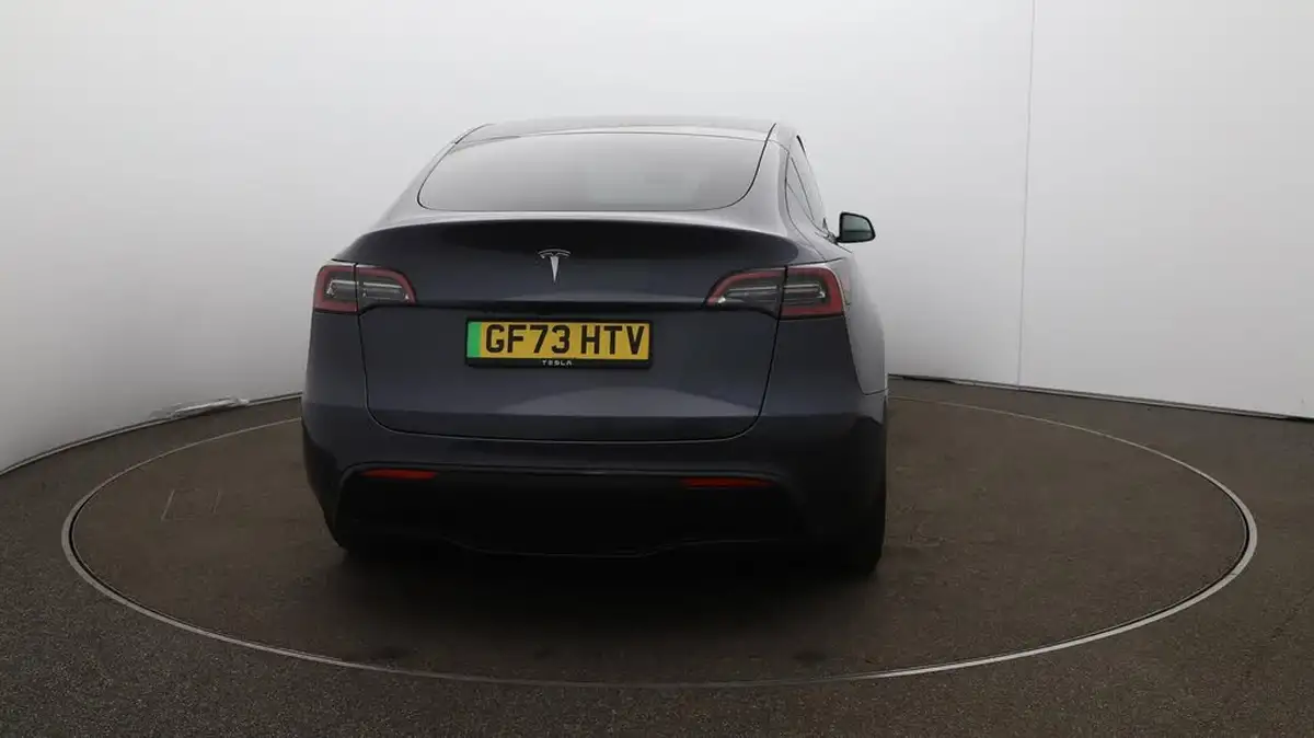 2023-tesla-model-y-e-rwd-big-55