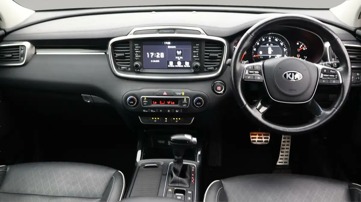 2019-kia-sorento-22-crdi-gt-line-big-12