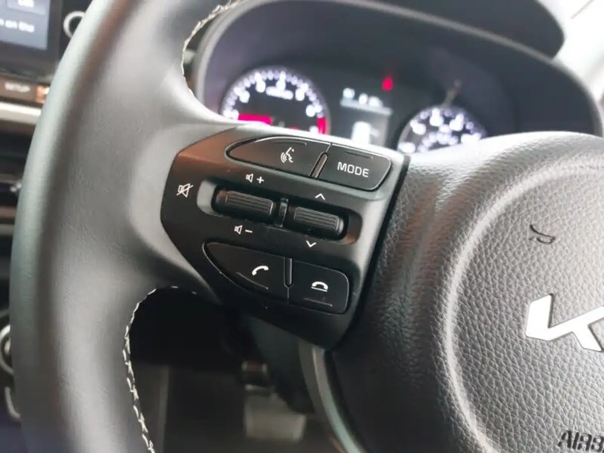 2024-kia-picanto-10-3-66bhp-auto-seq-big-12