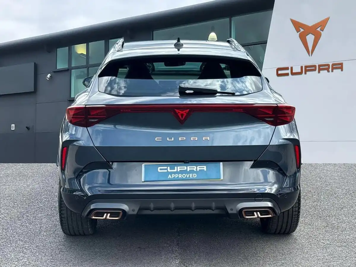 2025-cupra-formentor-15-e-hybrid-v2-big-3