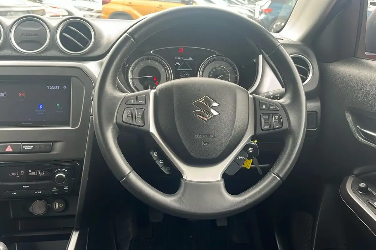 2022-suzuki-vitara-14-boosterjet-sz-t-big-32