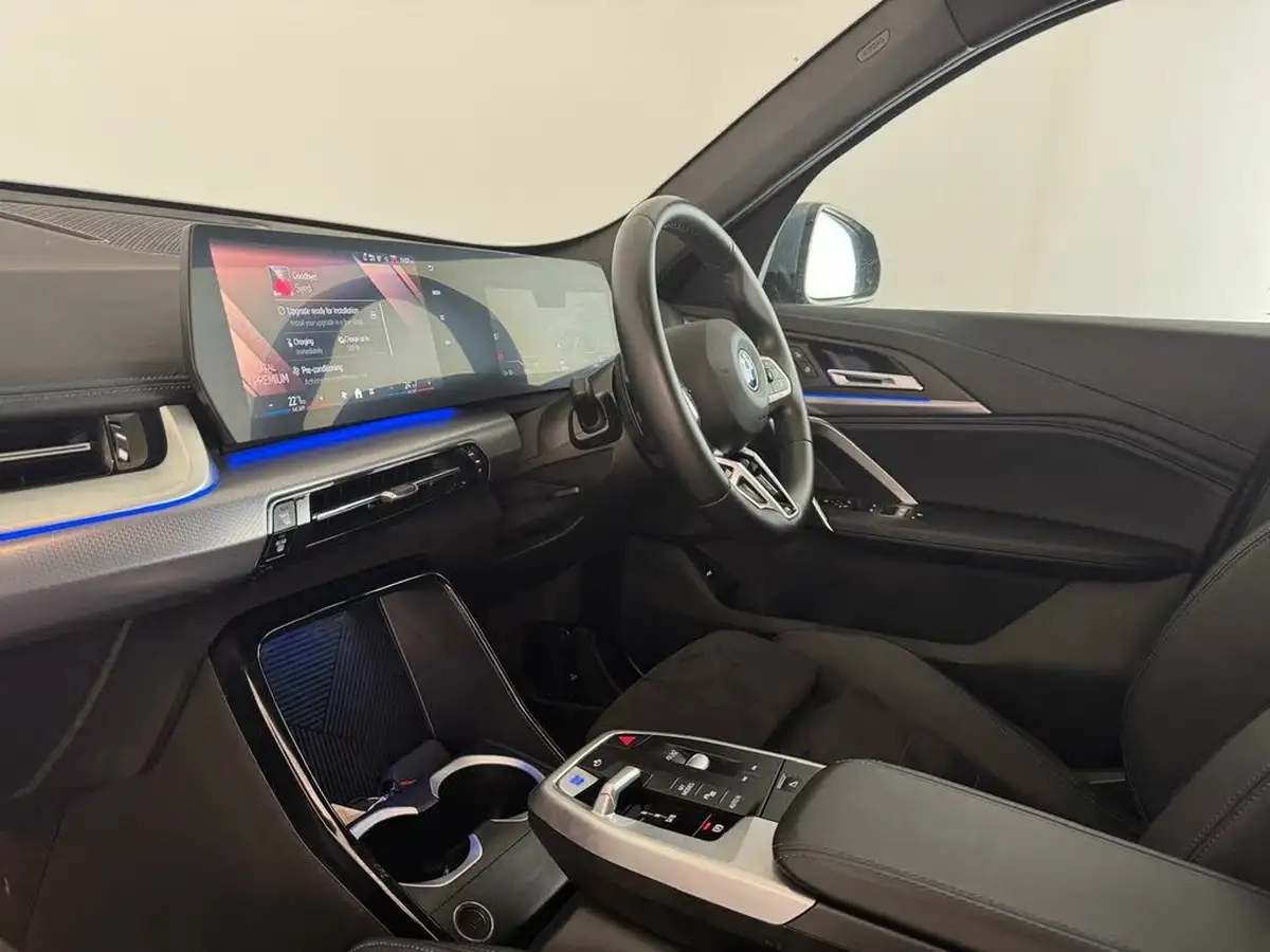 2024-bmw-ix1-e-edrive20-m-sport-big-8