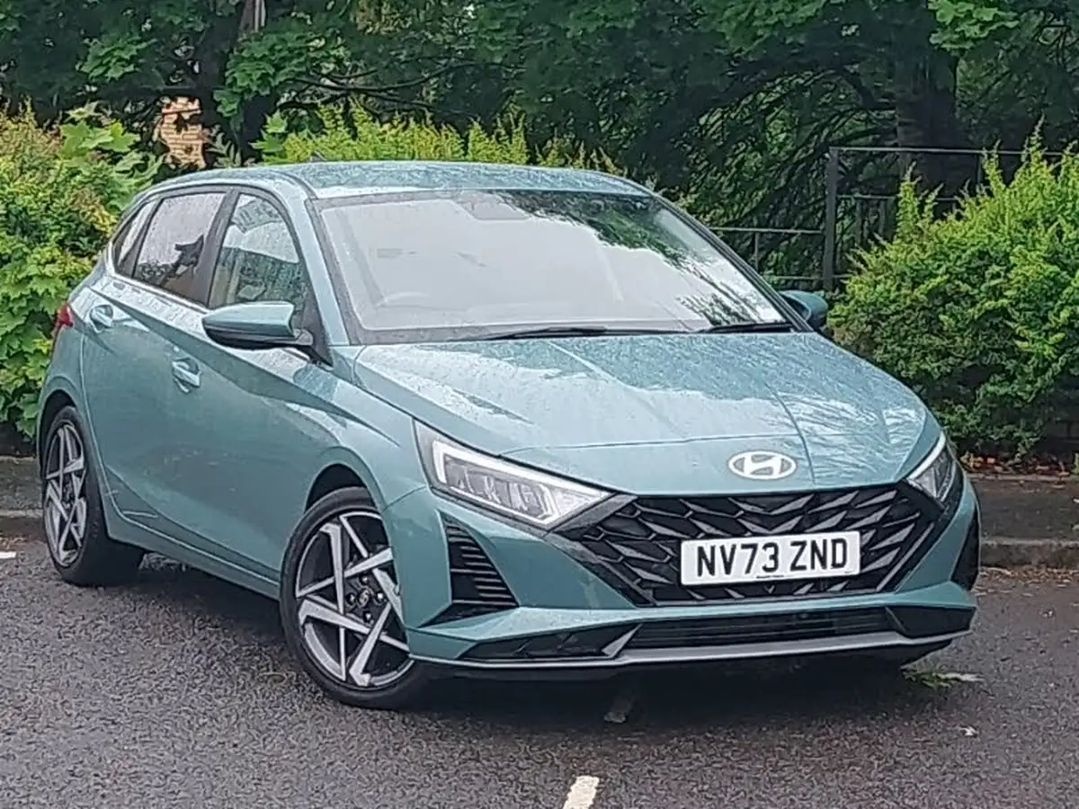 2023-hyundai-i20-10-t-gdi-premium-two-tone-roof-big-0