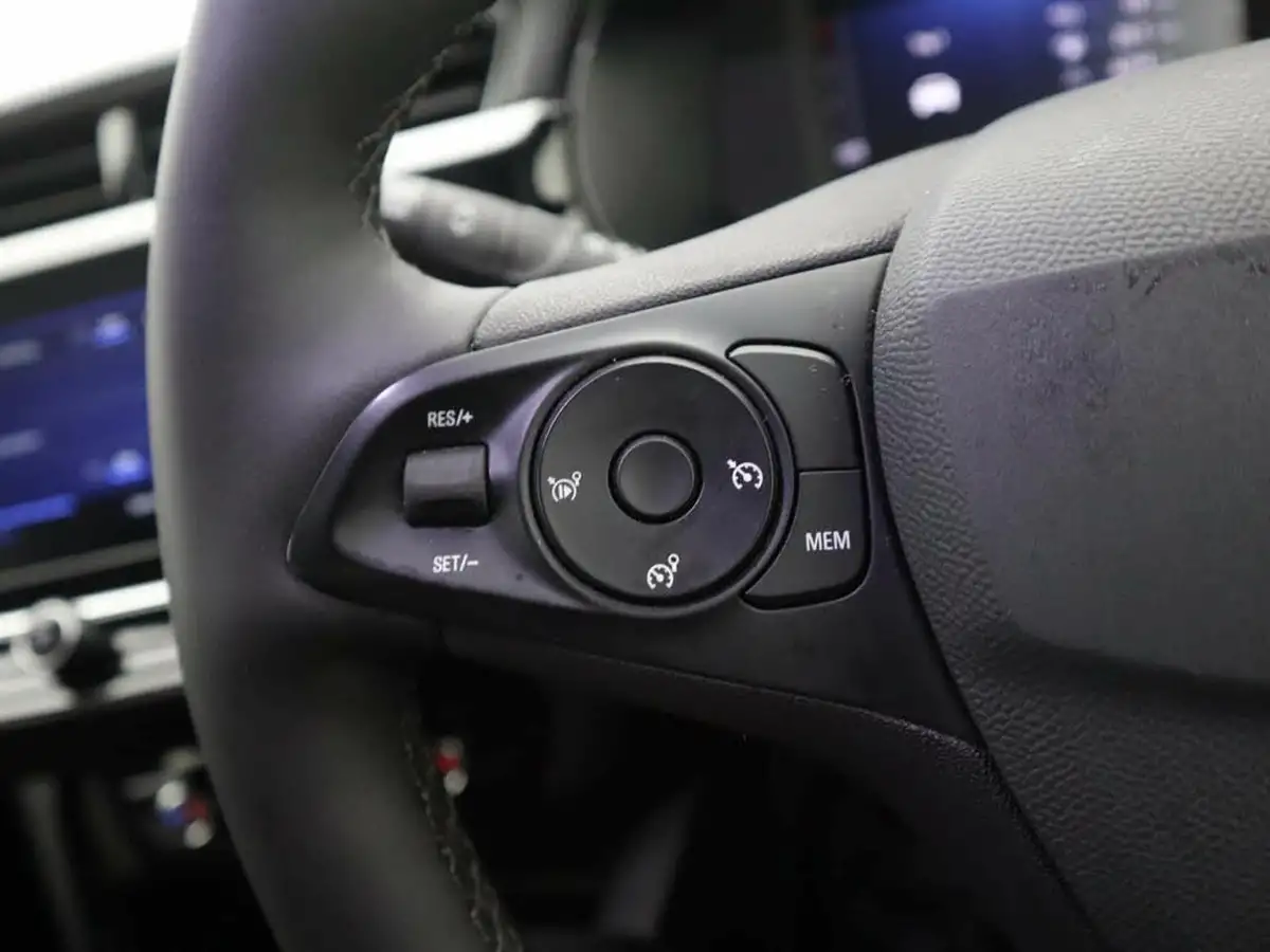 2024-vauxhall-corsa-12i-gs-big-32