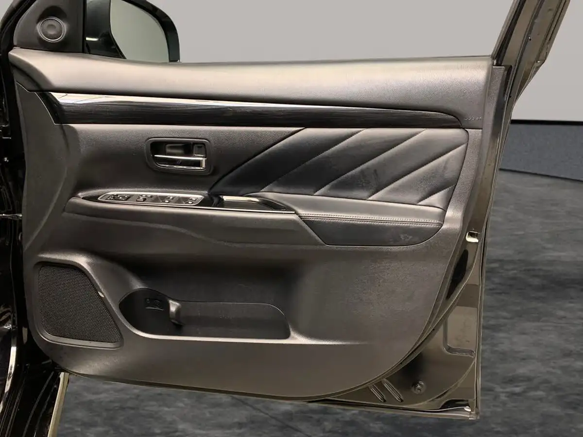 2015-mitsubishi-outlander-20-gx3h-phev-5st-big-34