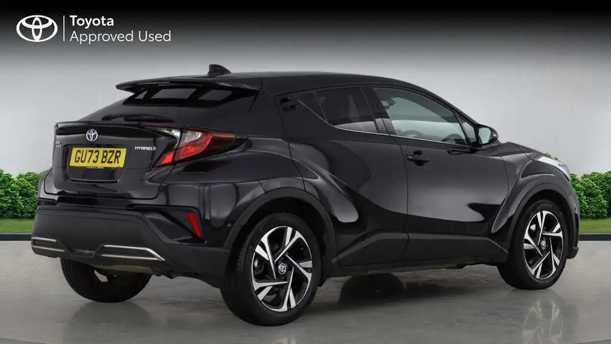 2023-toyota-c-hr-20-vvt-i-design-big-4