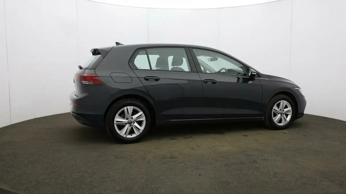 2022-volkswagen-golf-15-tsi-life-130ps-hatchback-big-53
