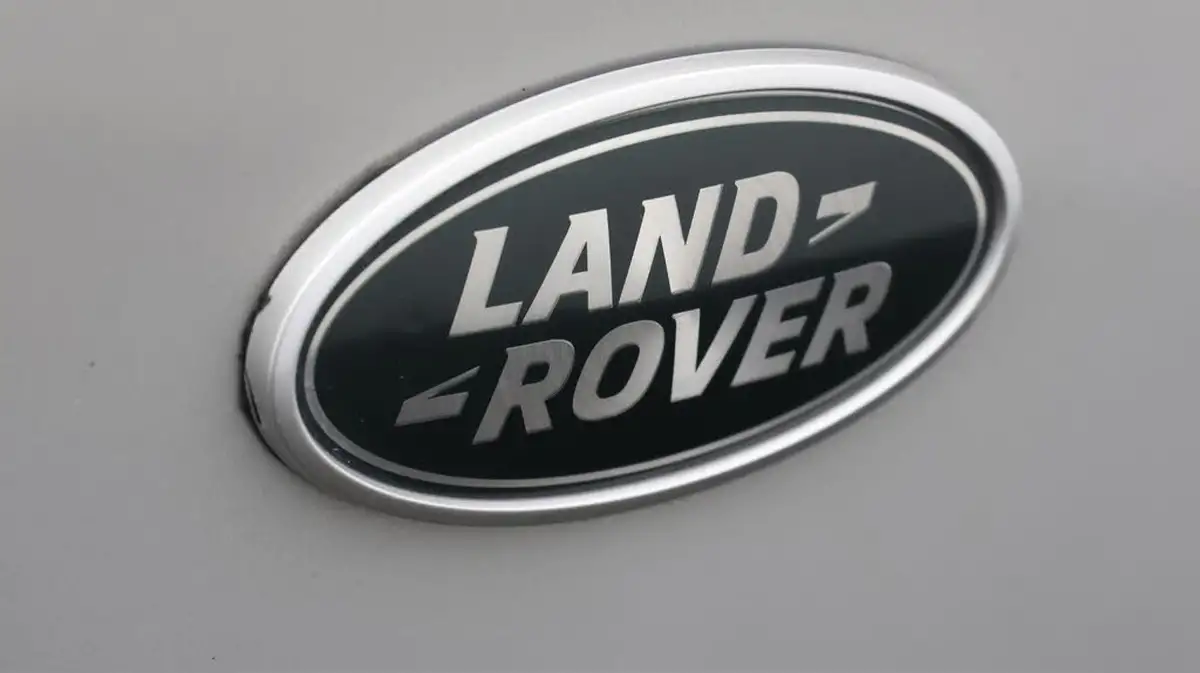 2021-land-rover-range-rover-evoque-15-p300e-r-dynamic-se-big-21