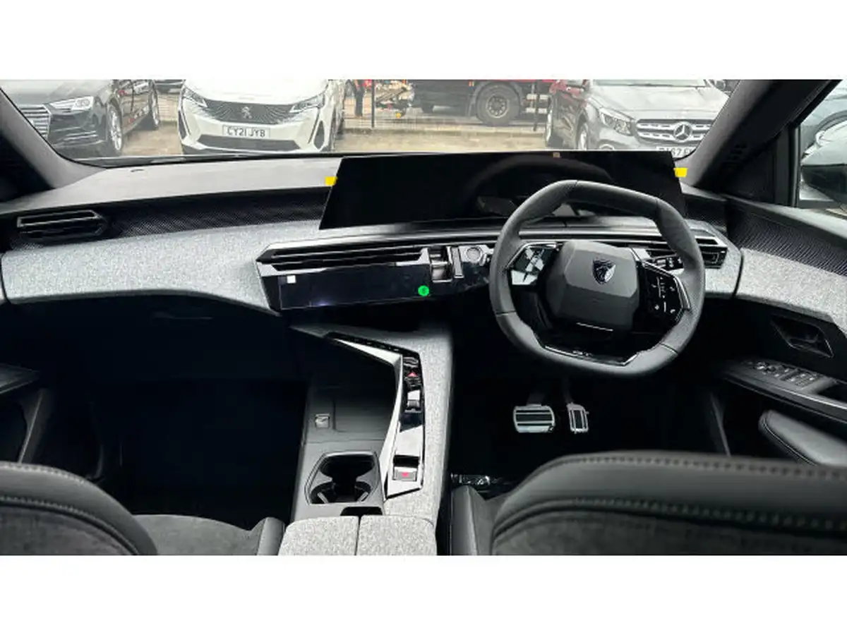 2024-peugeot-5008-suv-e-gt-210ps-73kwh-big-9