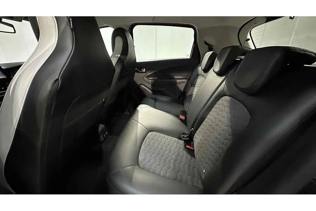 2021-renault-zoe-e-gt-line-big-19