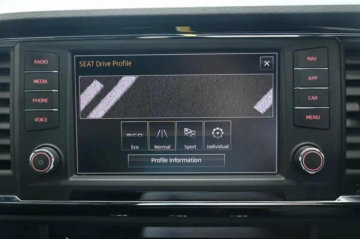 2017-seat-ateca-14-tsi-xcellence-big-25