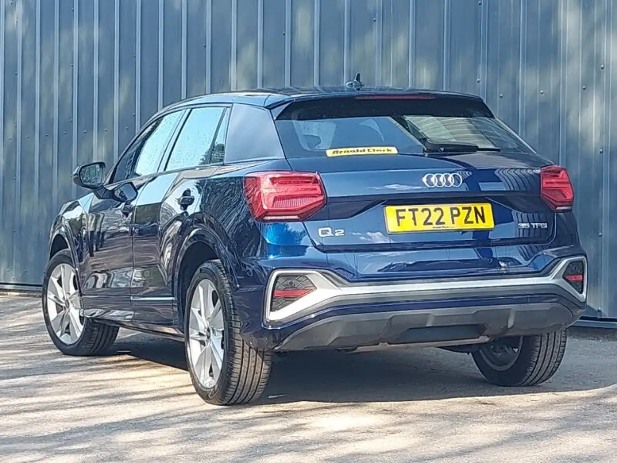 2022-audi-q2-15-35-tfsi-s-line-big-1