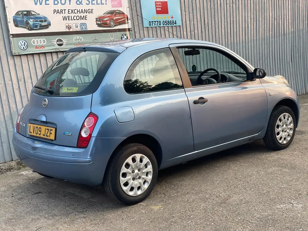 2009-nissan-micra-12-visia-3d-big-21