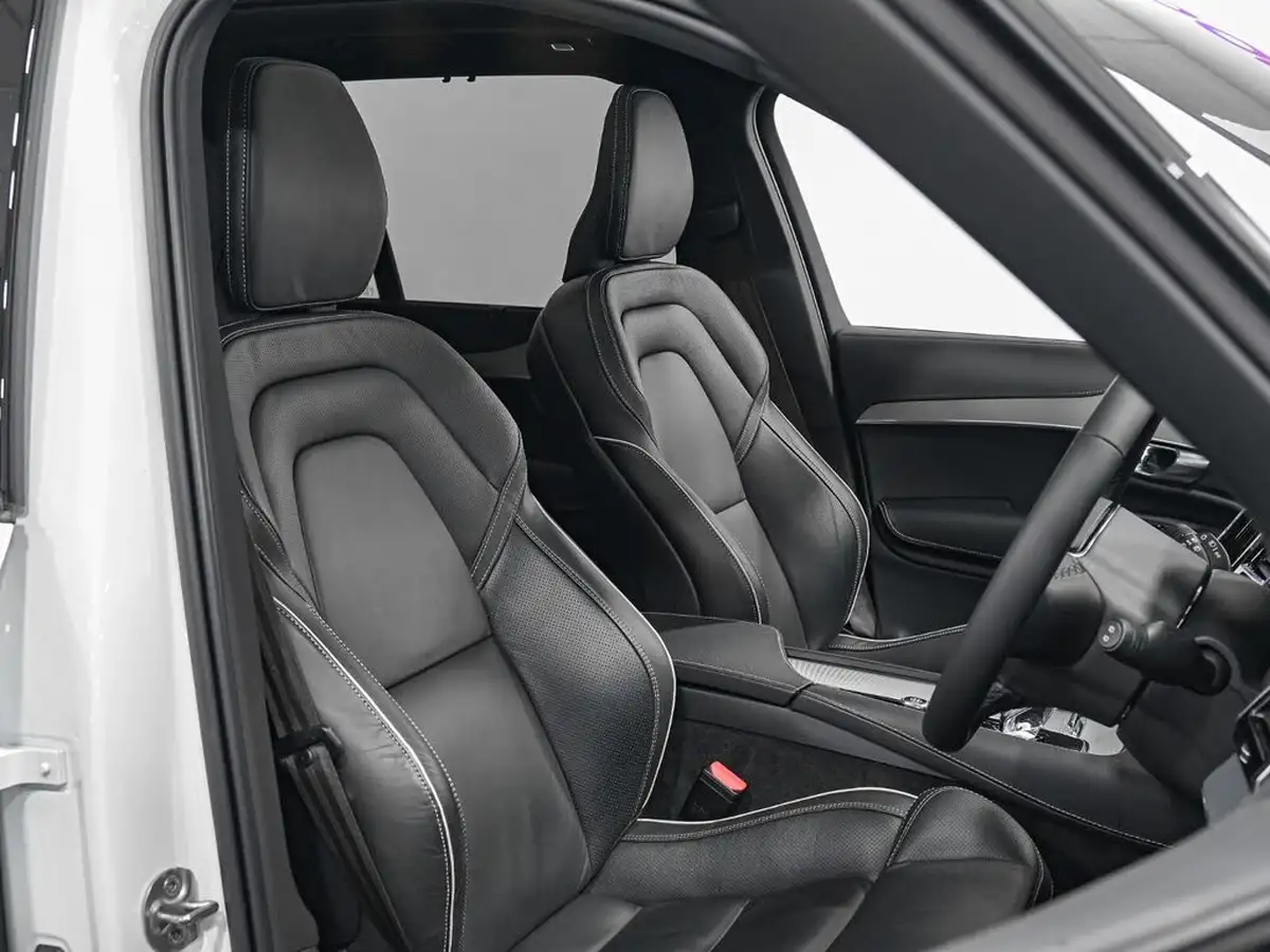2023-volvo-xc90-20td-b5-plus-big-2