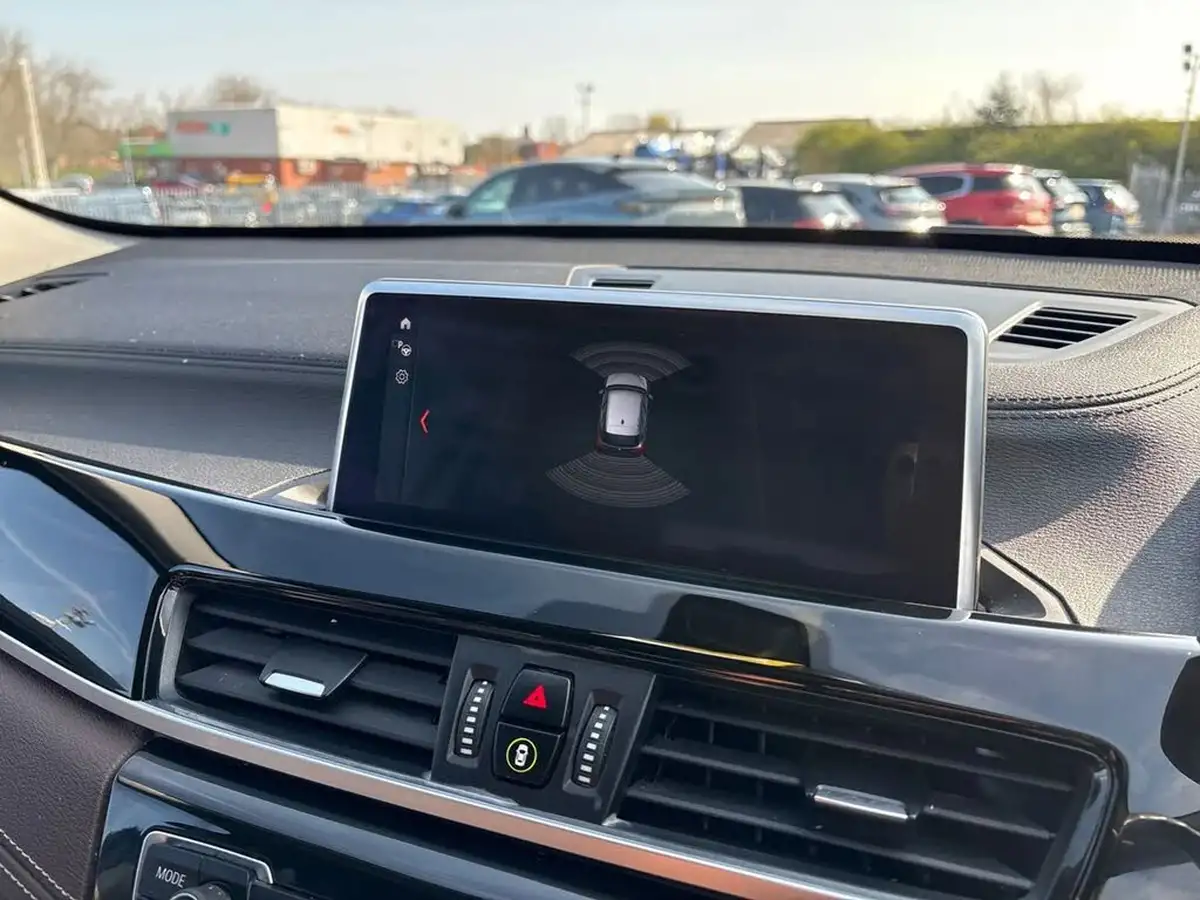2022-bmw-x1-20td-sdrive18d-xline-sport-auto-big-33